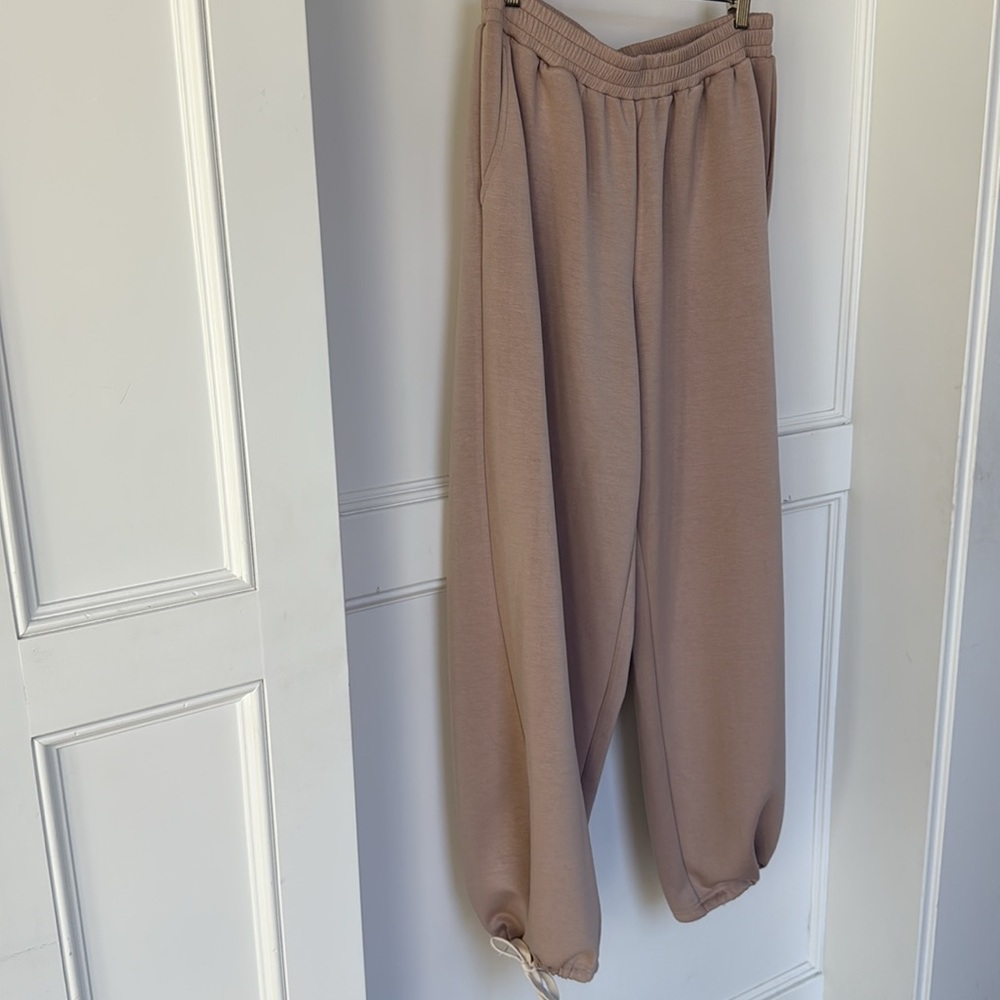 NAP Loungewear Oversized Wide Leg Pants With Tie Hem Tan Color Womens Size Large - Picture 2 of 16